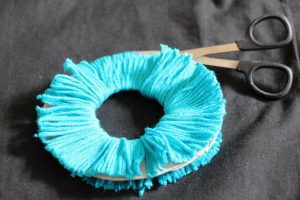 Bastelanleitung Puschelbommel